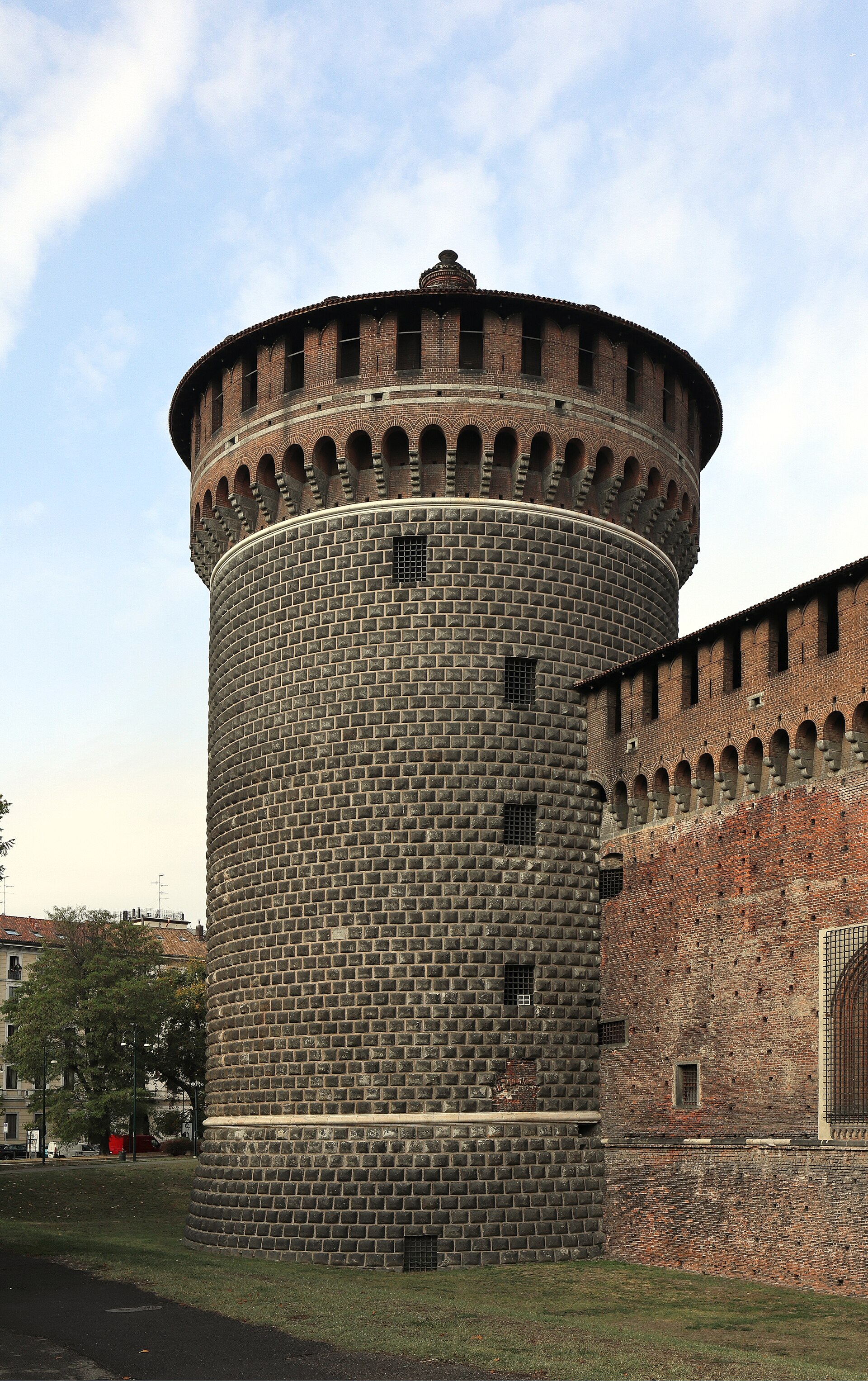 Torrione del Castello Sforzesco